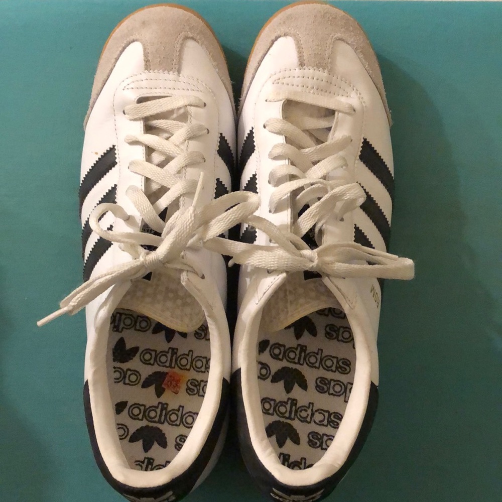 Barely worn WMNS Adidas ROM EDITION